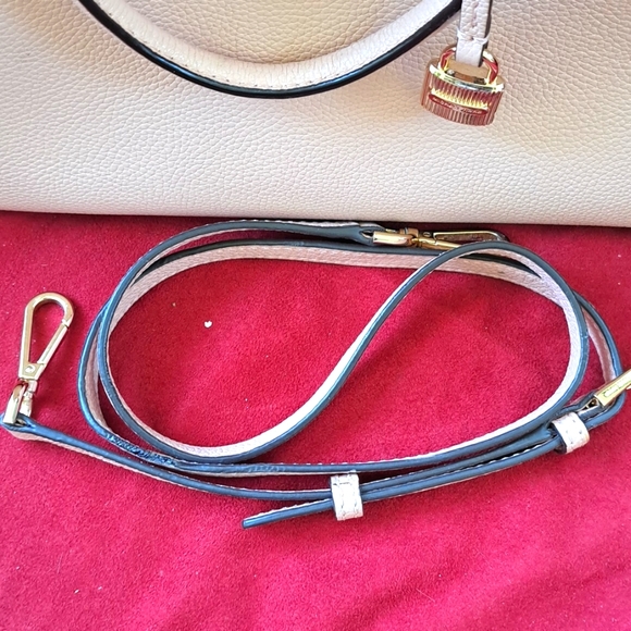 Michael Kors Soft Pink Pebble Leather Satchel/Crossbody Bag. EC - Picture 14 of 15